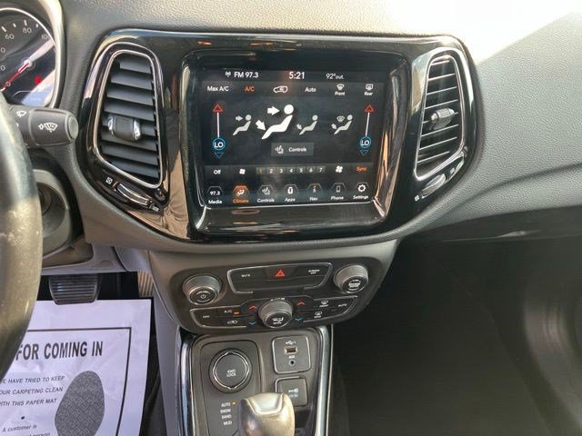 Certified 2020 Jeep Compass Limited AWD/4WD image 17