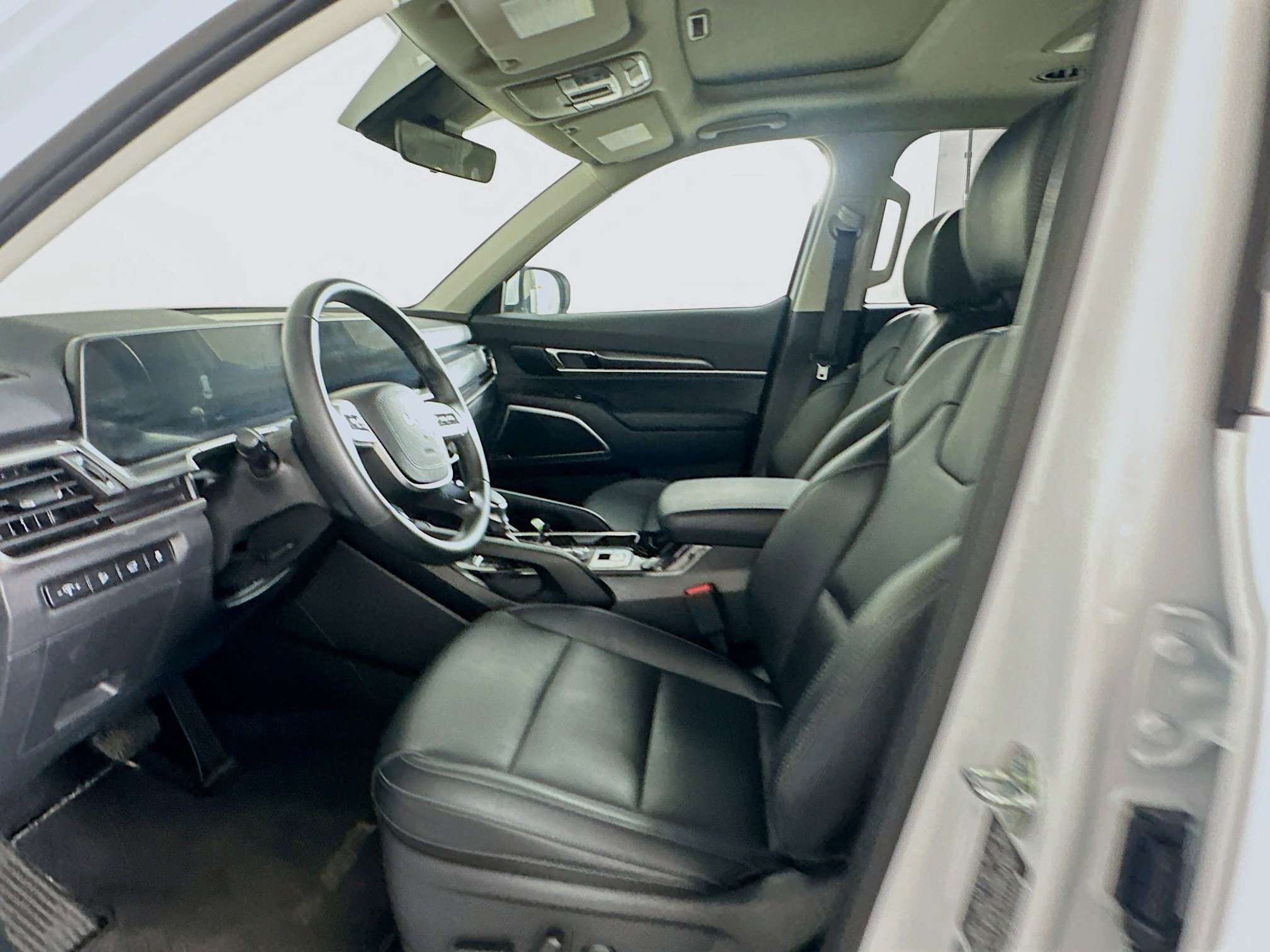 Used 2025 Kia Telluride S image 13