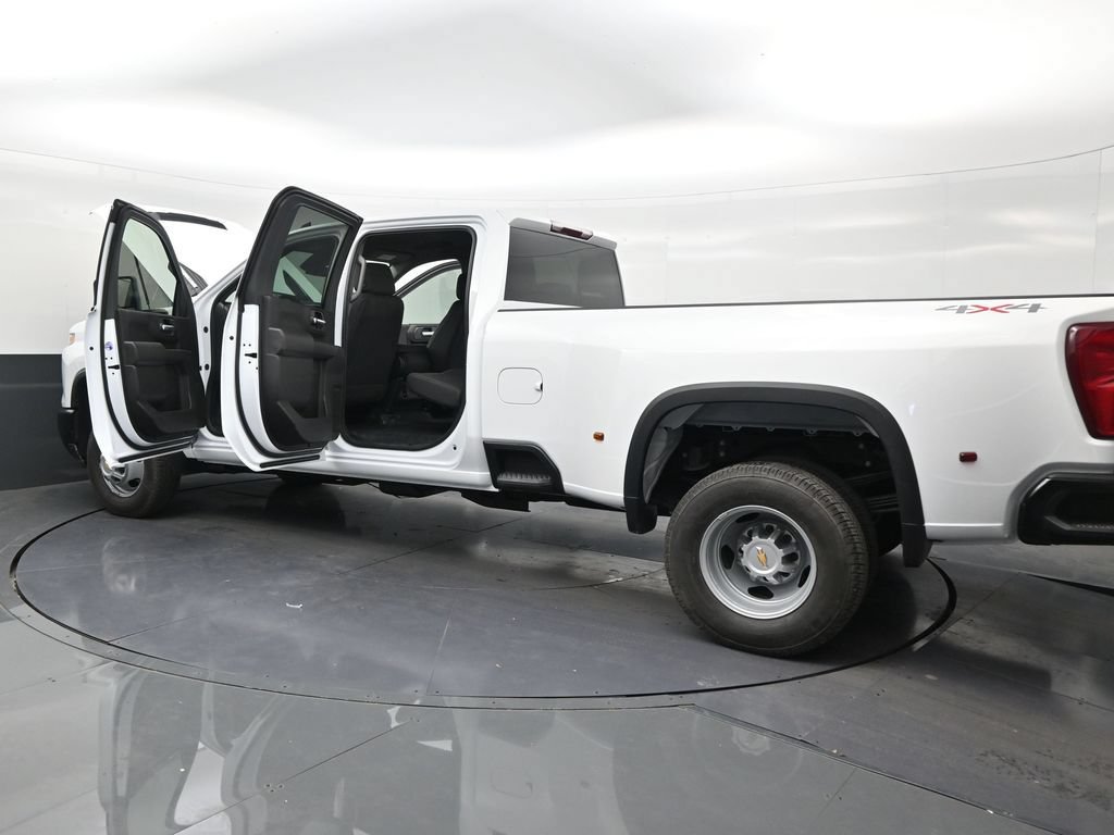 Used 2026 Chevrolet Silverado 3500 W/T AWD/4WD image 30