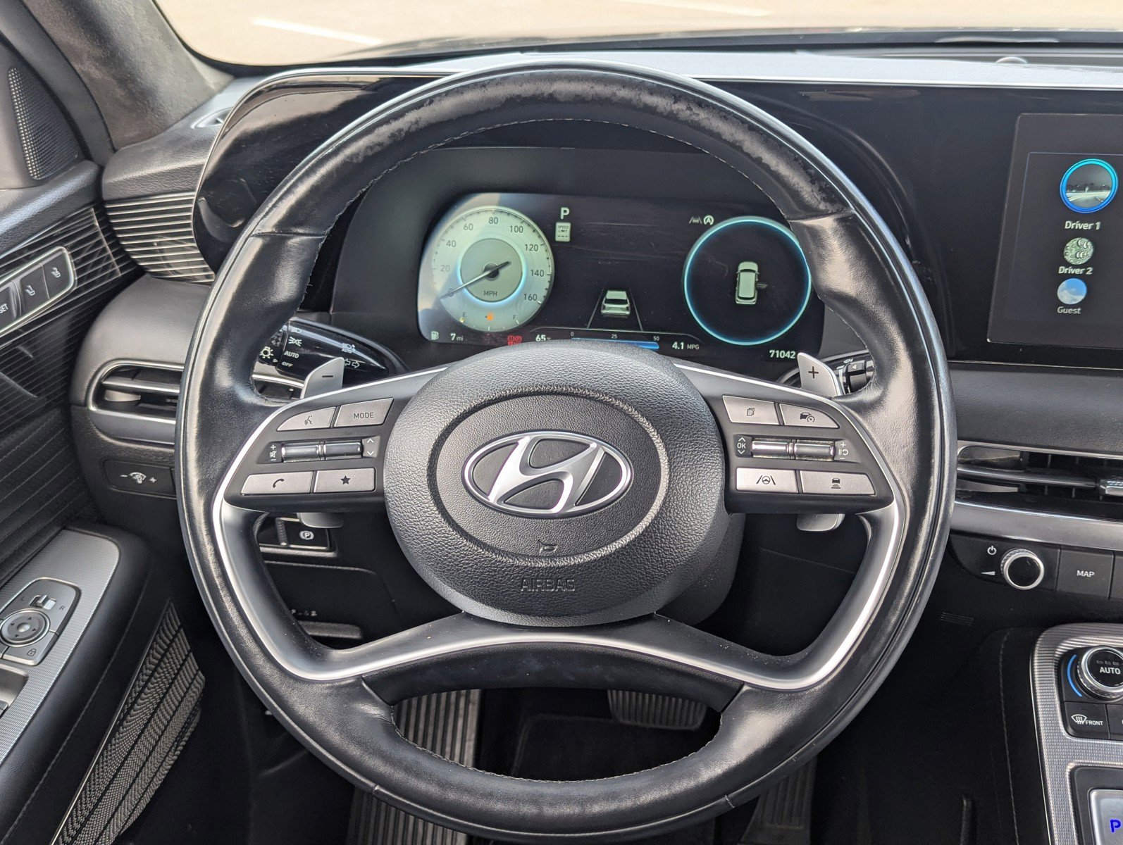 Used 2023 Hyundai Palisade Calligraphy image 22