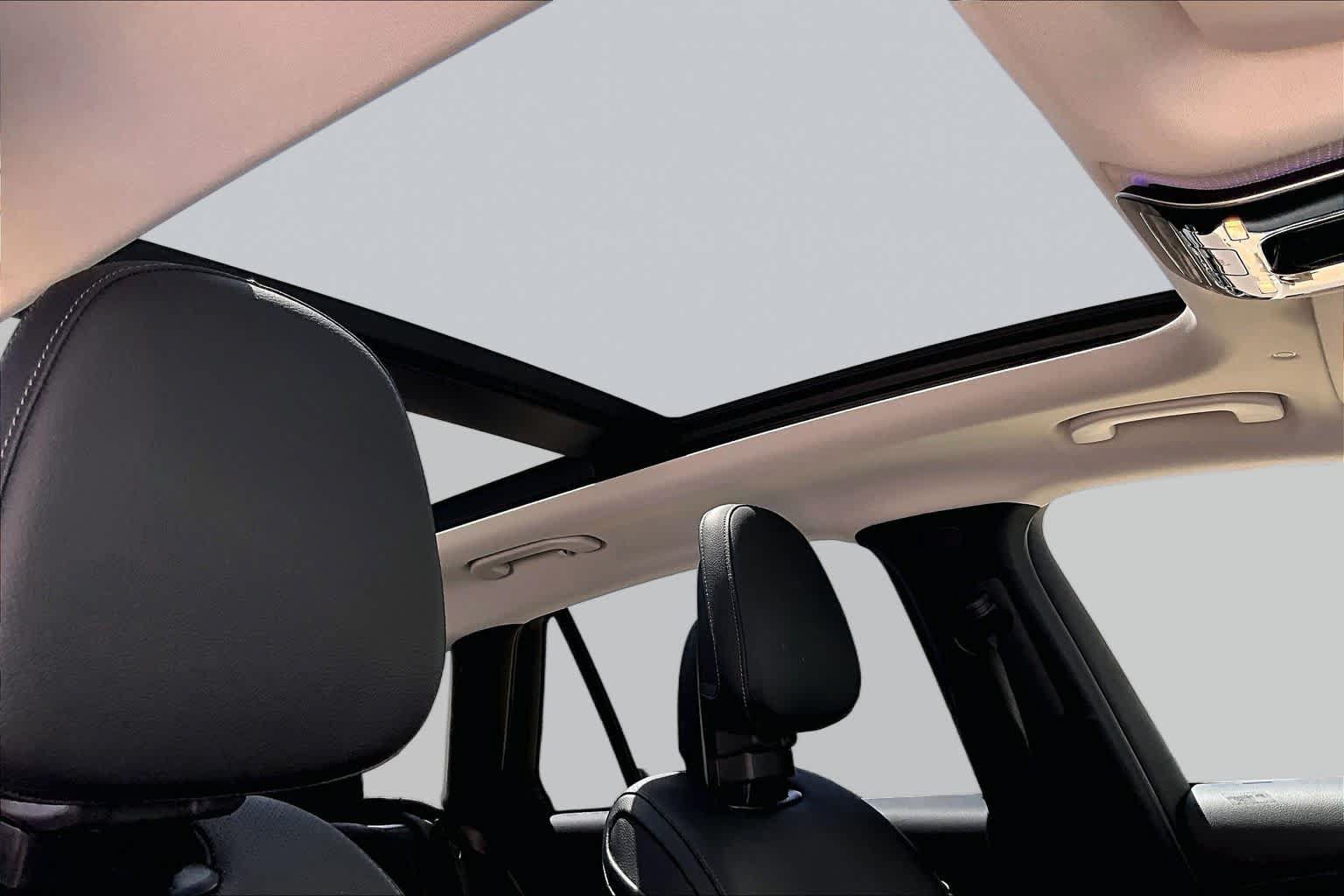 Certified 2025 Mercedes-Benz GLC 350e 4MATIC image 13