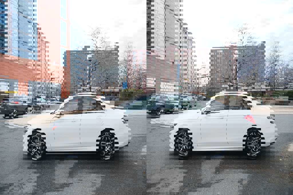 Used 2018 Mercedes-Benz E 300 w/ Premium 3 Package (Q03) image 6