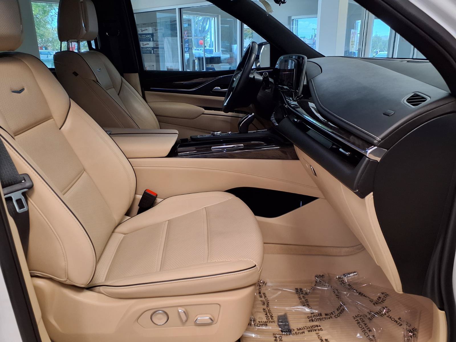 Certified 2024 Cadillac Escalade ESV Premium Luxury RWD image 10