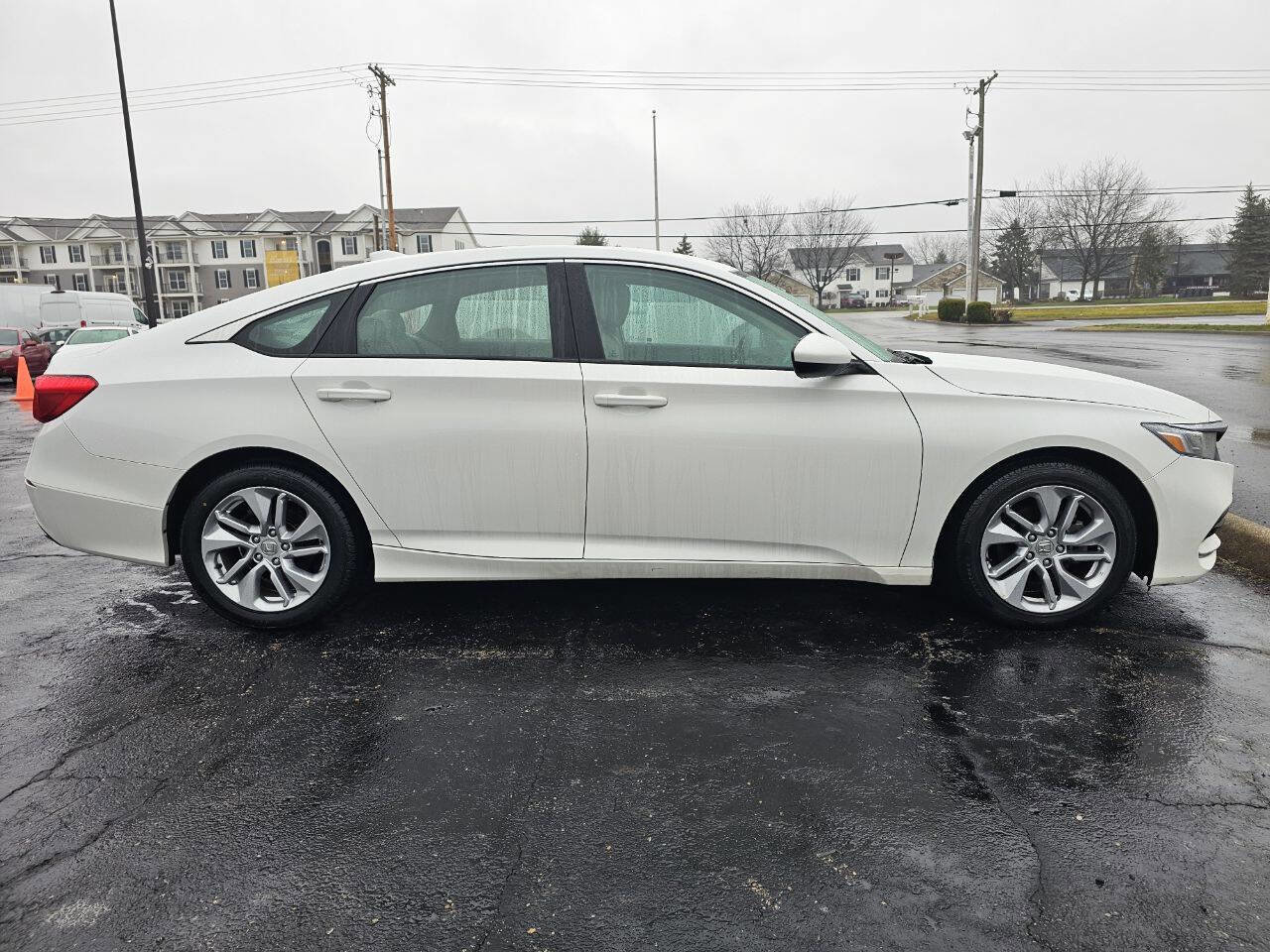 Used 2018 Honda Accord LX image 5