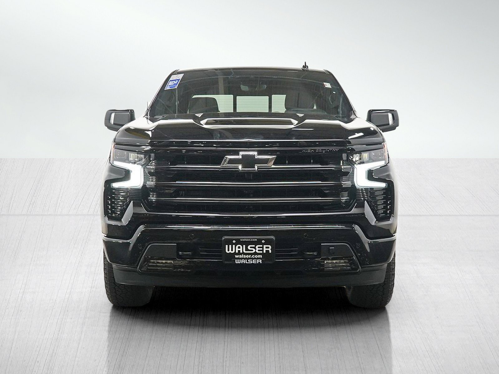 Used 2026 Chevrolet Silverado 1500 High Country w/ Midnight Edition AWD/4WD image 8