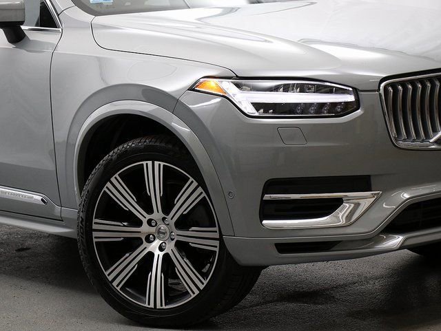 Used 2024 Volvo XC90 T8 Ultimate w/ Protection Package Premier image 3