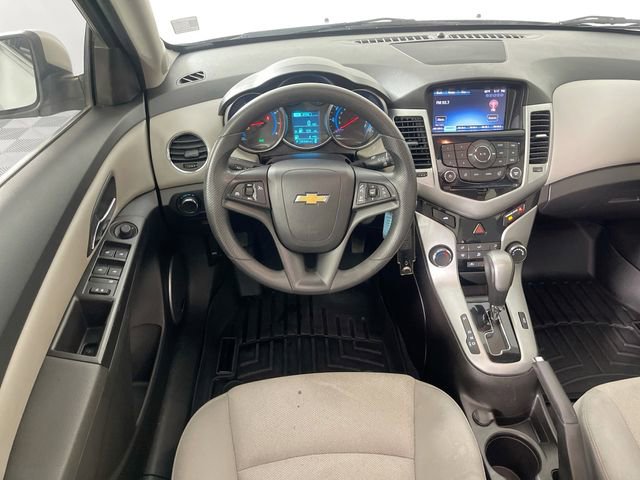 Used 2015 Chevrolet Cruze LT w/ Sun And Sound Package FWD image 23