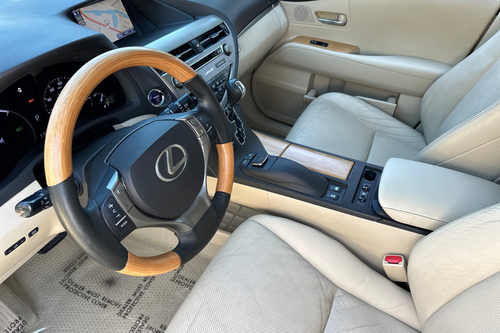 Used 2015 Lexus RX 450h FWD image 4