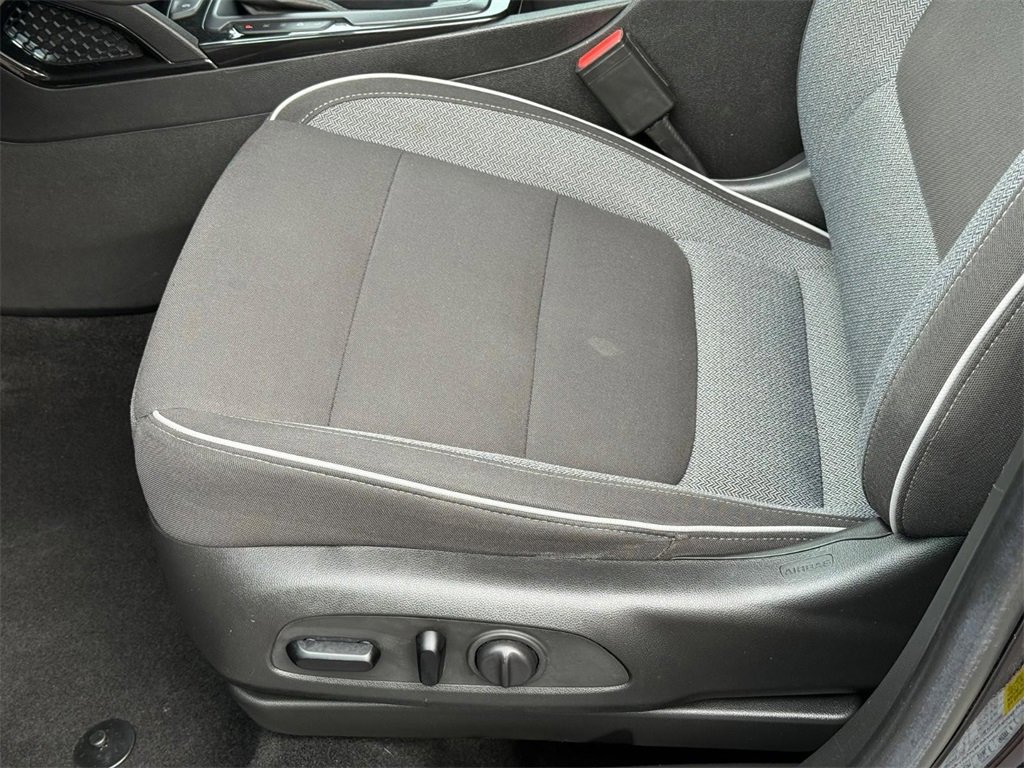 Used 2021 Chevrolet TrailBlazer LT w/ Convenience Package image 22