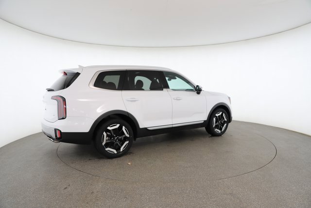 Used 2023 Kia Telluride EX w/ EX Captain's Chair Package image 19