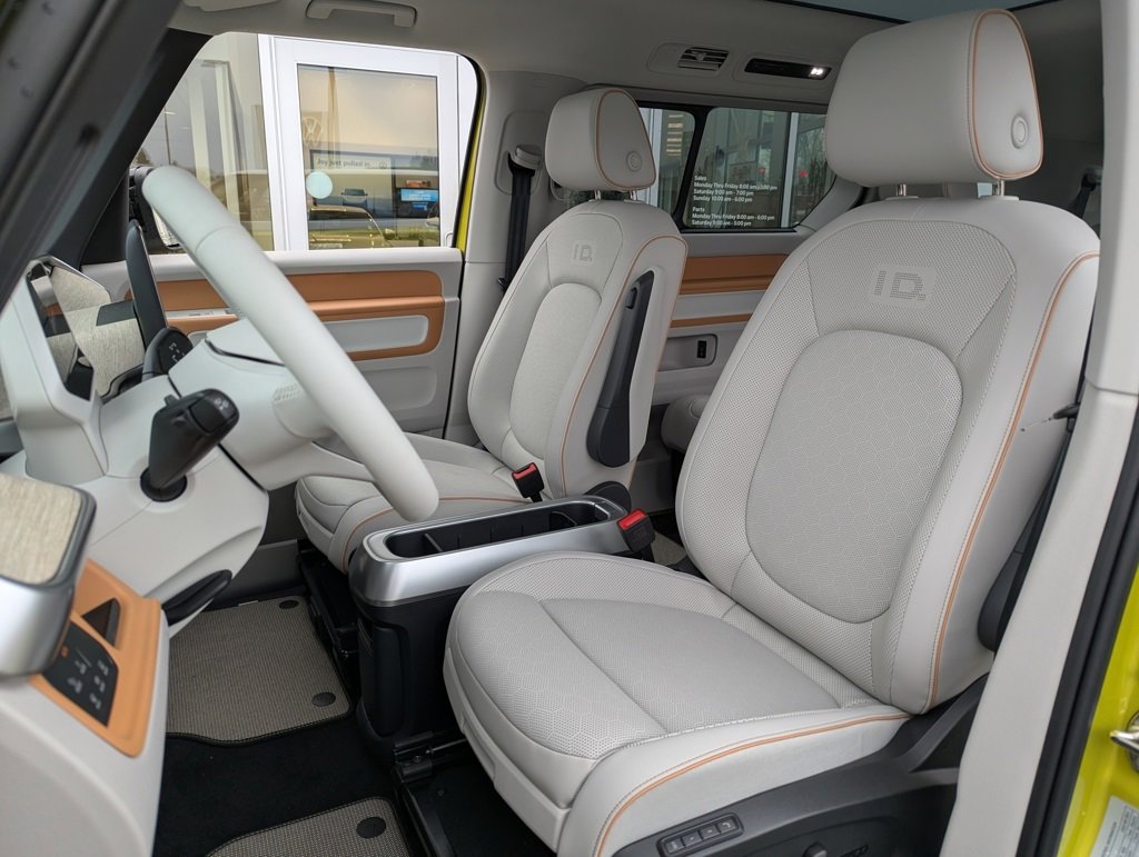 New 2025 Volkswagen ID. Buzz Pro S Plus image 27