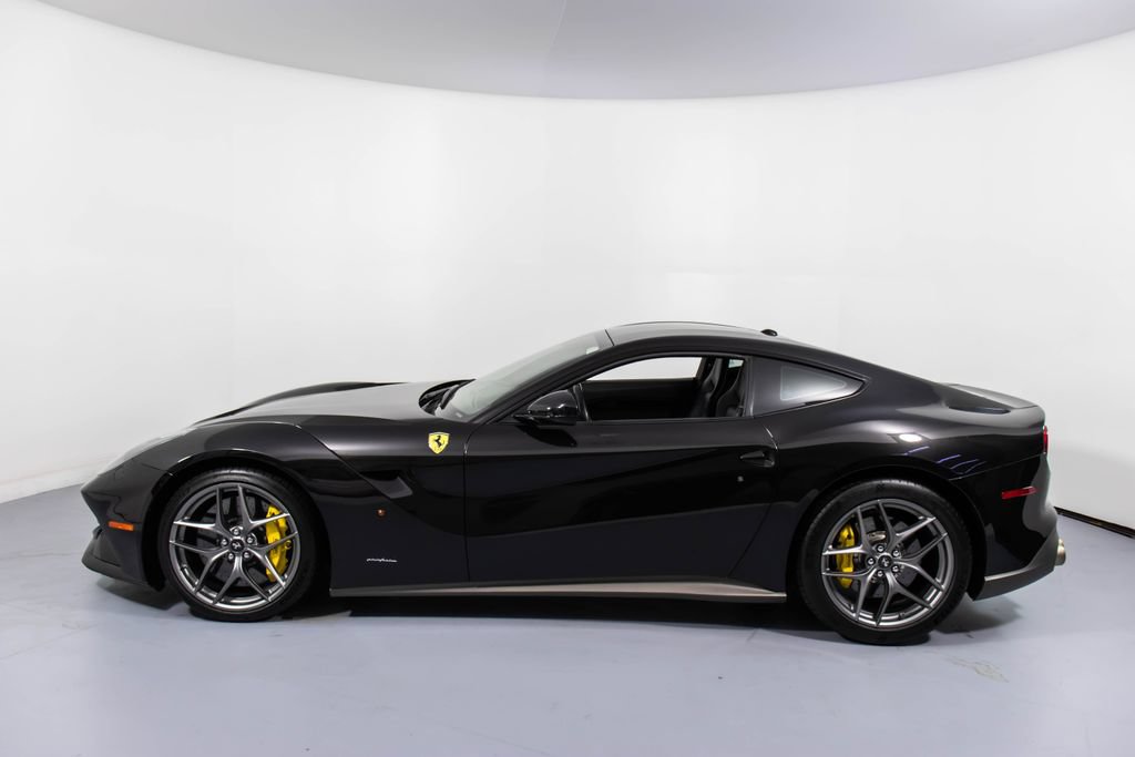 Used 2014 Ferrari F12 Berlinetta RWD image 9