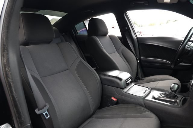 Used 2018 Dodge Charger R/T w/ Beats Audio Group RWD image 19