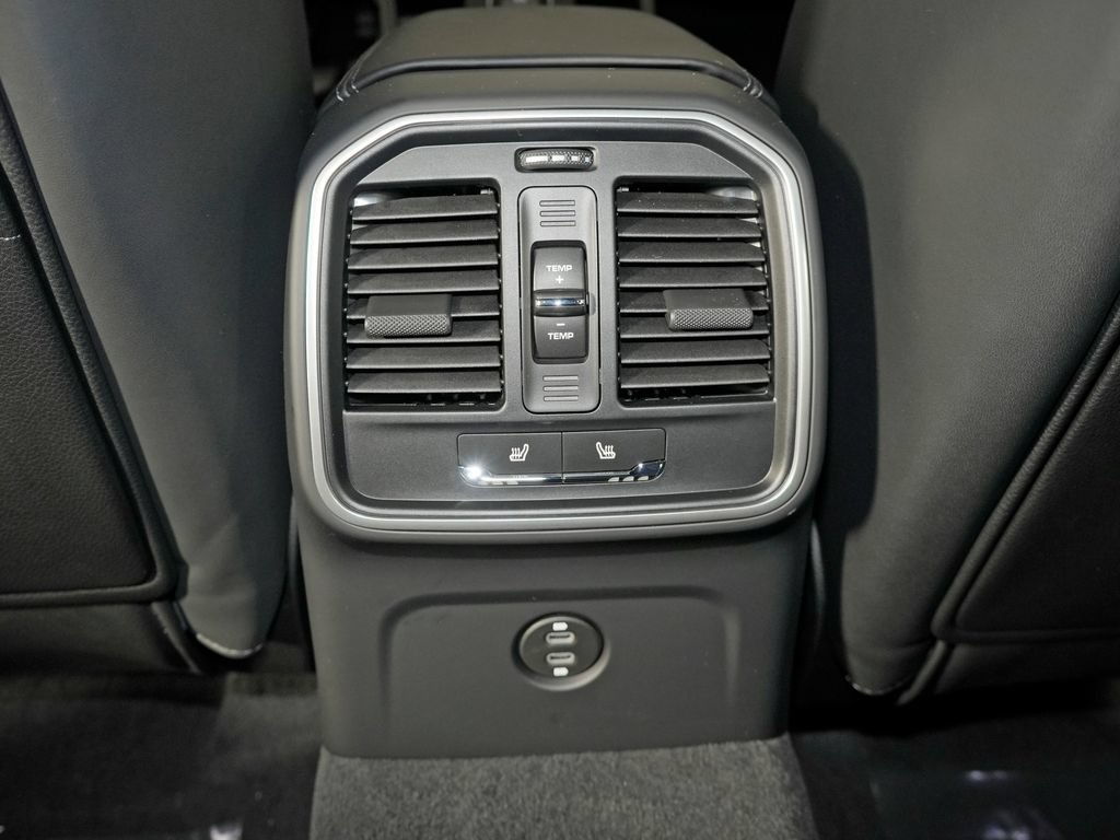 New 2026 Porsche Macan S AWD/4WD image 37