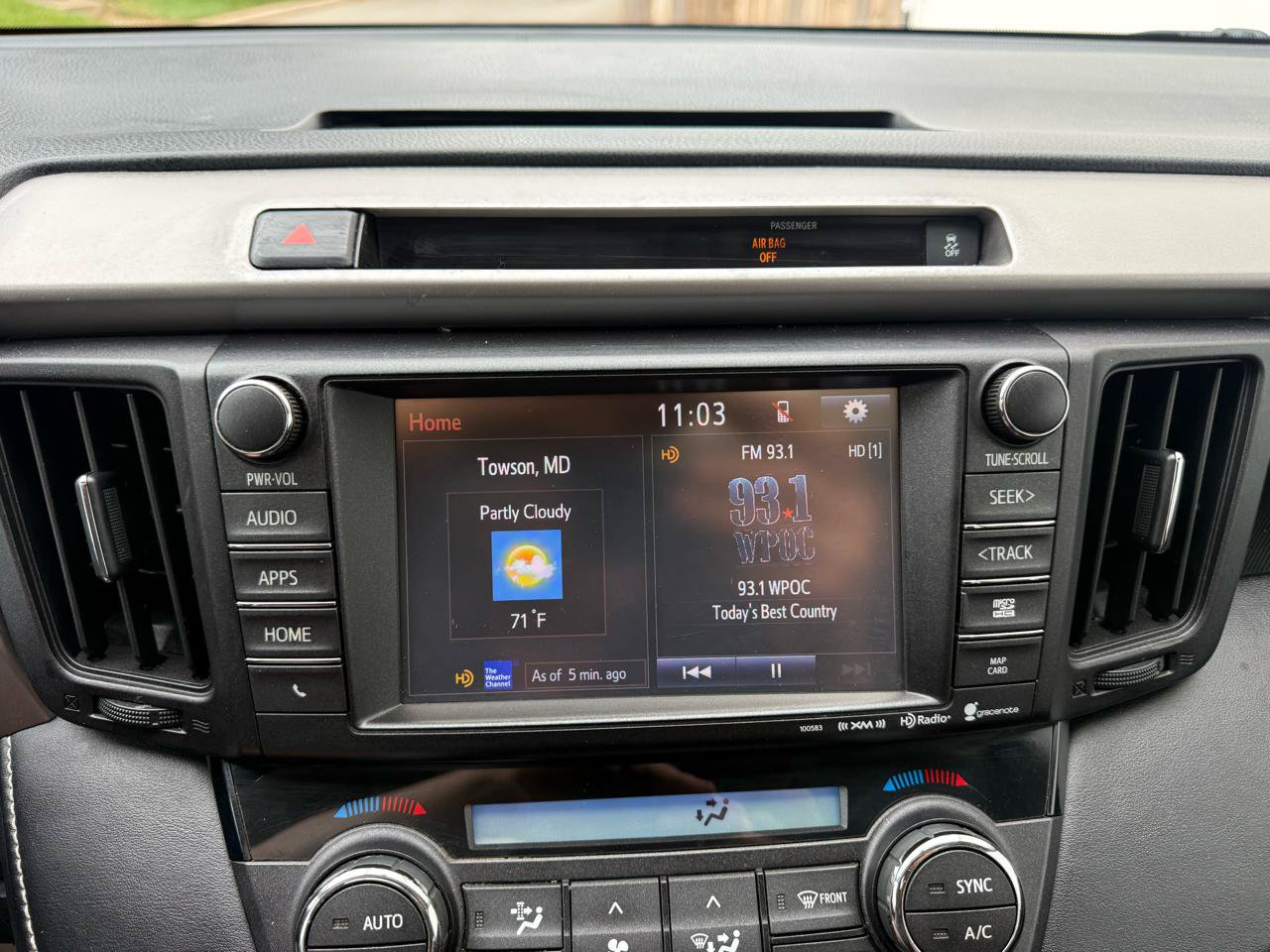 Used 2016 Toyota RAV4 XLE AWD/4WD image 28
