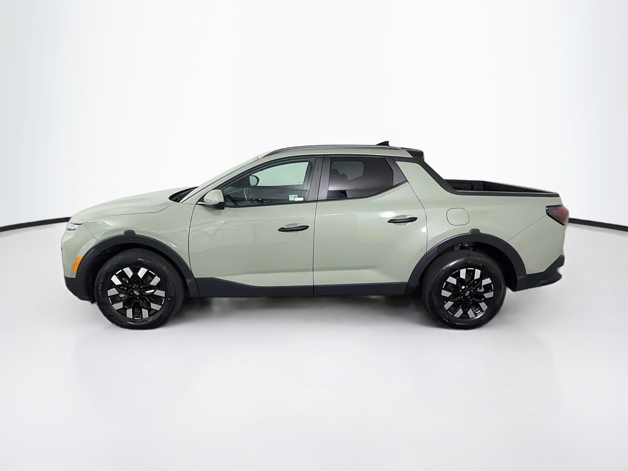 Used 2025 Hyundai Santa Cruz SEL FWD image 4