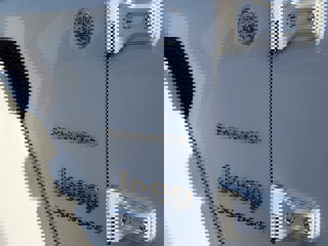 Used 2023 Jeep Wrangler Sahara w/ Cold Weather Group image 11