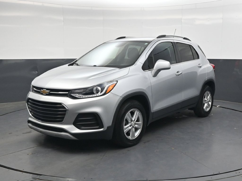 Used 2020 Chevrolet Trax LT w/ LT Convenience Package FWD image 8