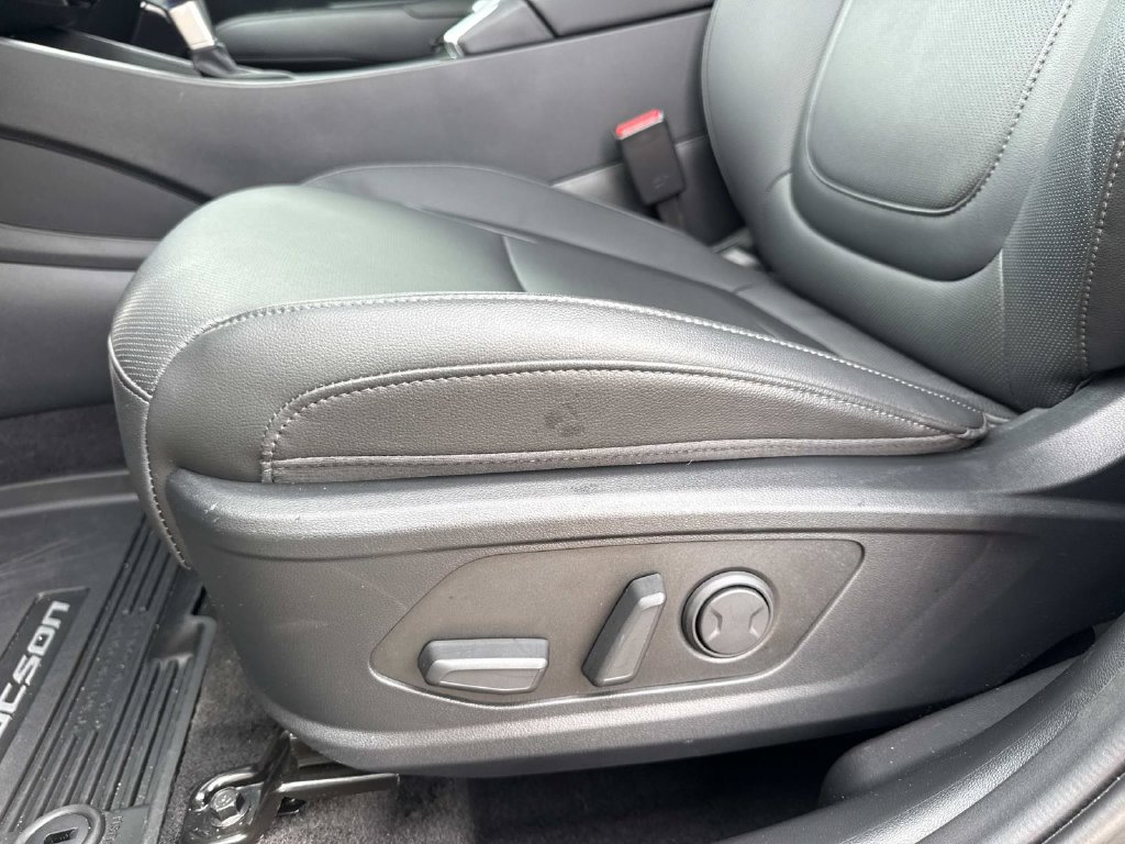 Used 2025 Hyundai Tucson SEL FWD image 20