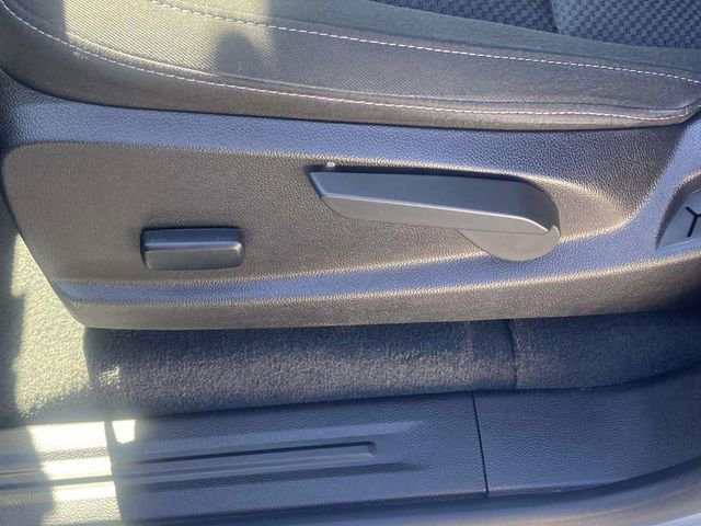 Used 2022 Chevrolet Colorado LT image 14