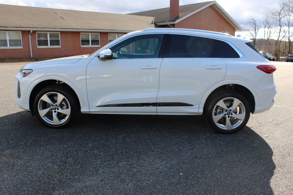New 2025 Audi Q5 Premium Plus AWD/4WD image 5