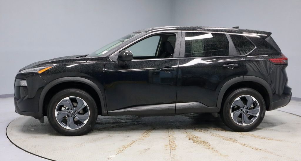 Certified 2025 Nissan Rogue SV FWD image 7