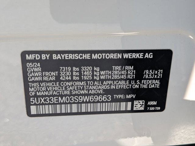 Certified 2025 BMW X7 M60i AWD/4WD image 25