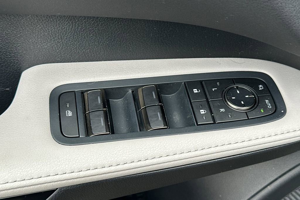 Used 2025 Lexus RX 350 Premium w/ Convenience Package AWD/4WD image 13