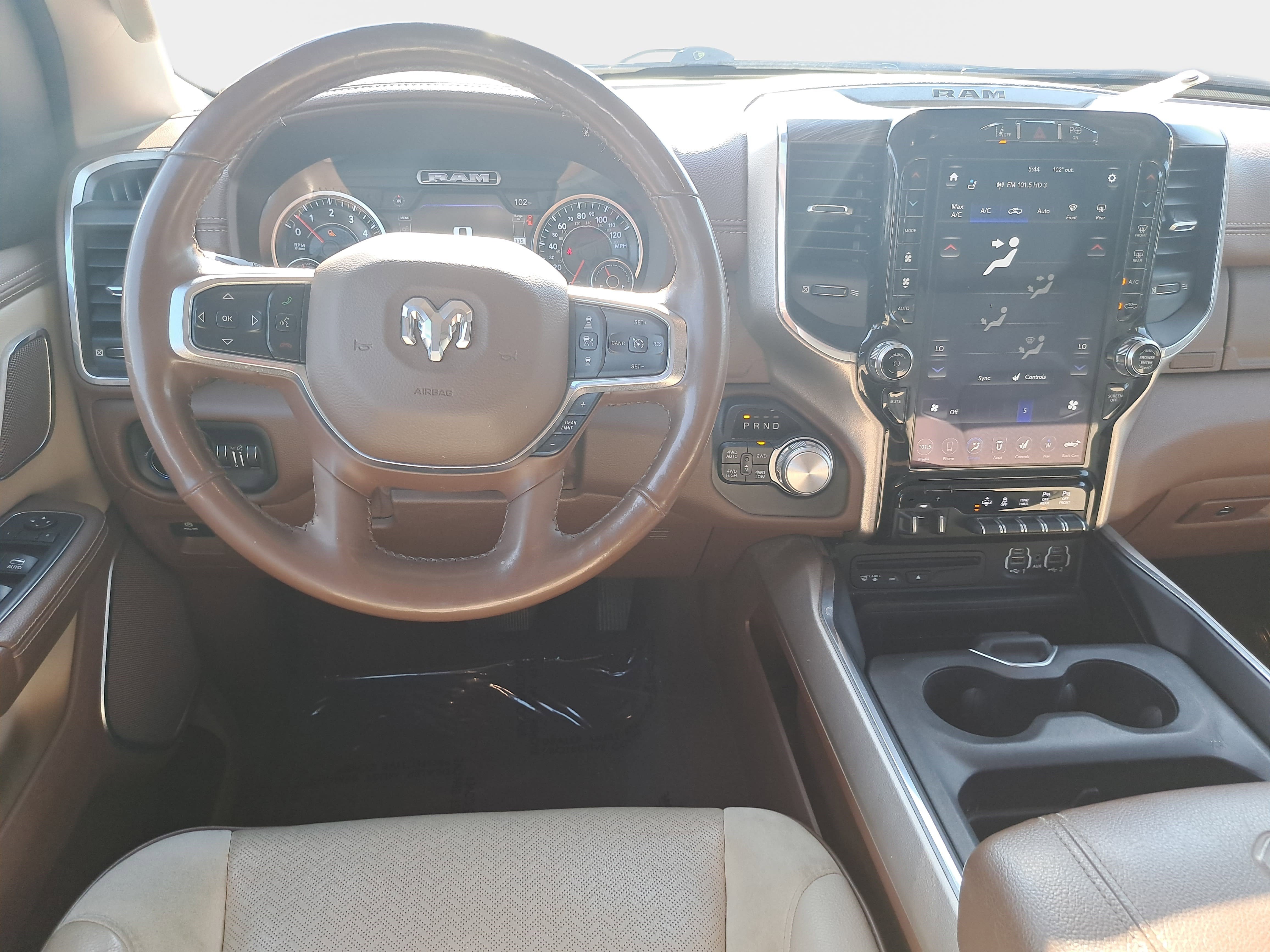 Used 2019 RAM 1500 Laramie AWD/4WD image 14