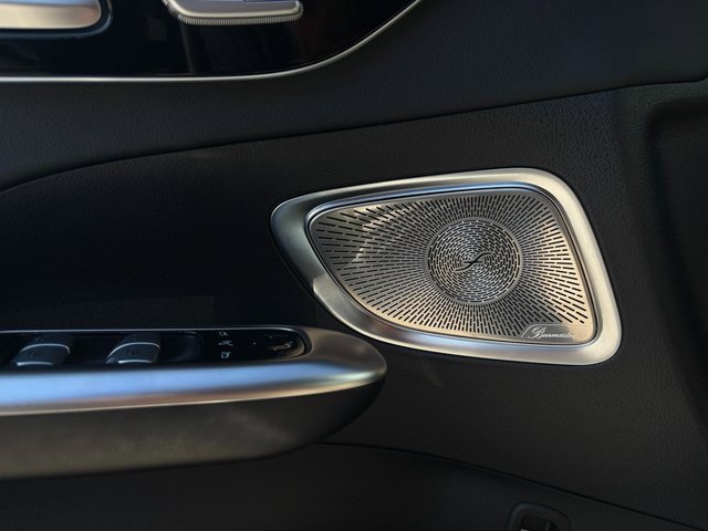 Used 2024 Mercedes-Benz C 300 Sedan image 23