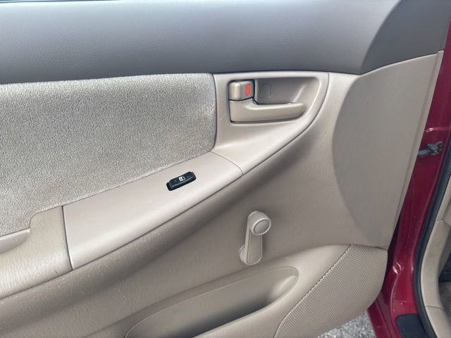 Used 2004 Toyota Corolla CE image 35