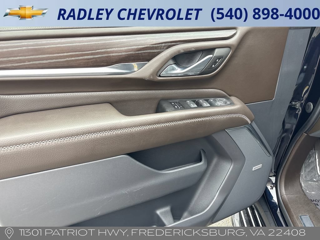 Used 2023 GMC Yukon Denali AWD/4WD image 5