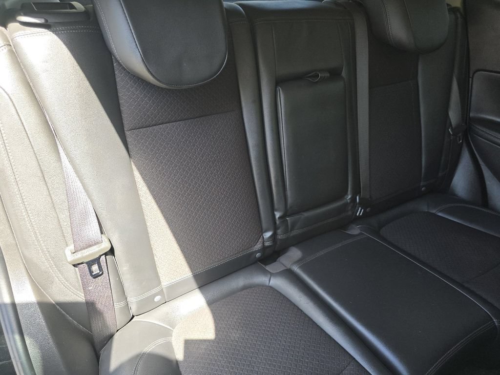 Used 2020 Buick Encore Preferred AWD/4WD image 16