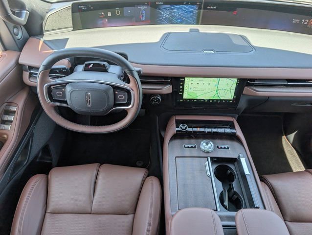 New 2026 Lincoln Navigator Reserve AWD/4WD image 6