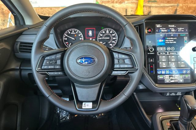 Used 2025 Subaru Crosstrek 2.5i Limited w/ Crosstrek Mirror Package image 14