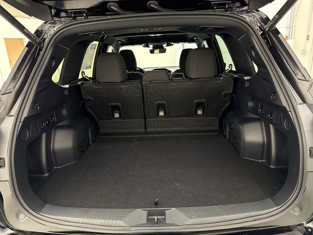 Used 2026 Subaru Forester Premium AWD/4WD image 25