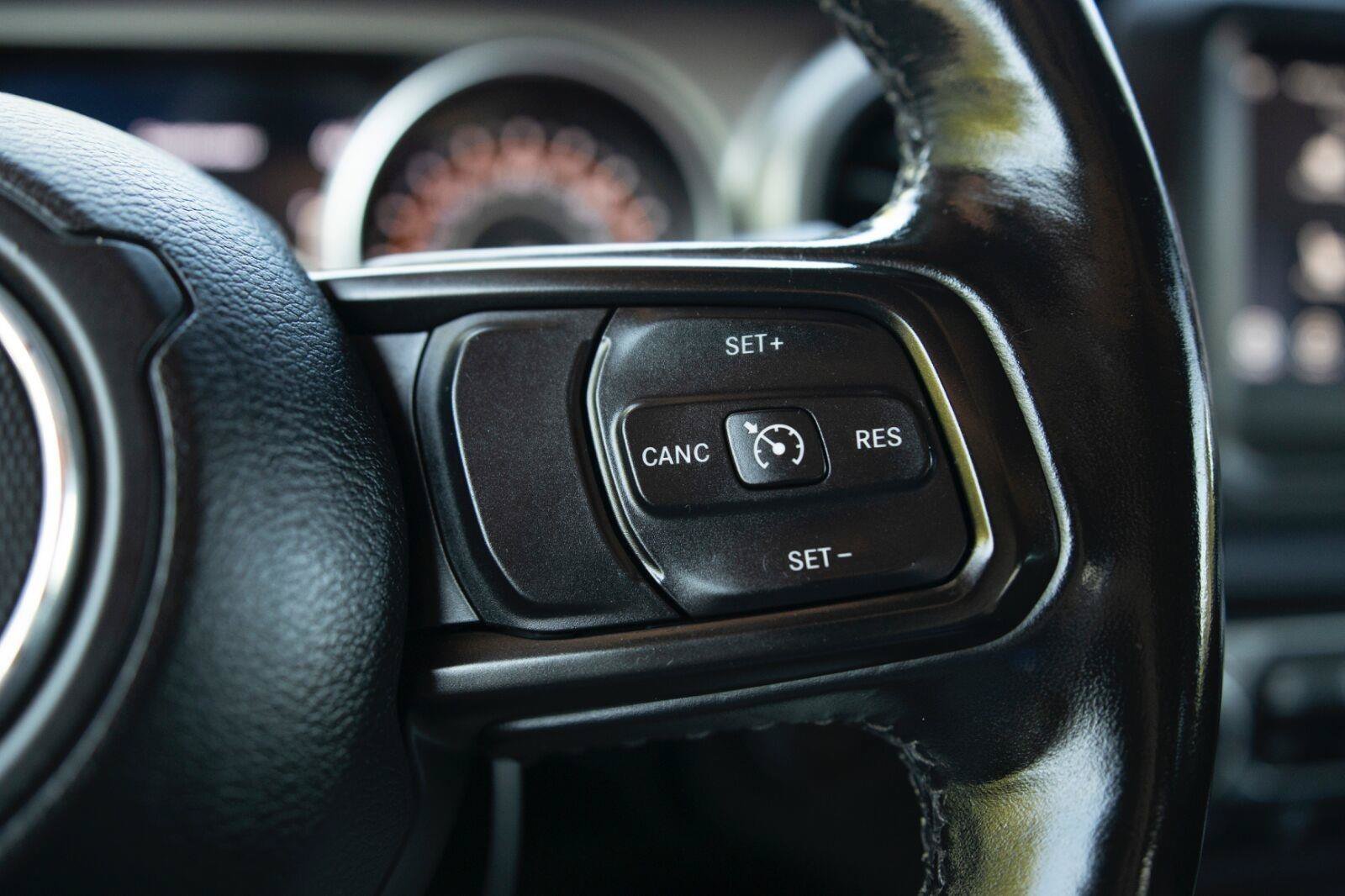 Used 2021 Jeep Wrangler Sport AWD/4WD image 7