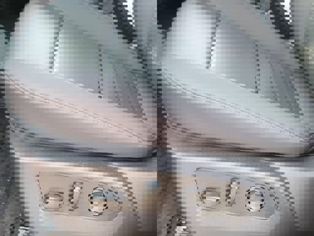 New 2024 GMC Hummer EV 2X w/ Extreme Off-Road Package image 16