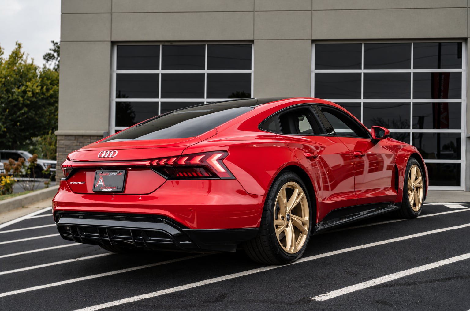 Used 2022 Audi e-tron GT Premium Plus AWD/4WD image 5