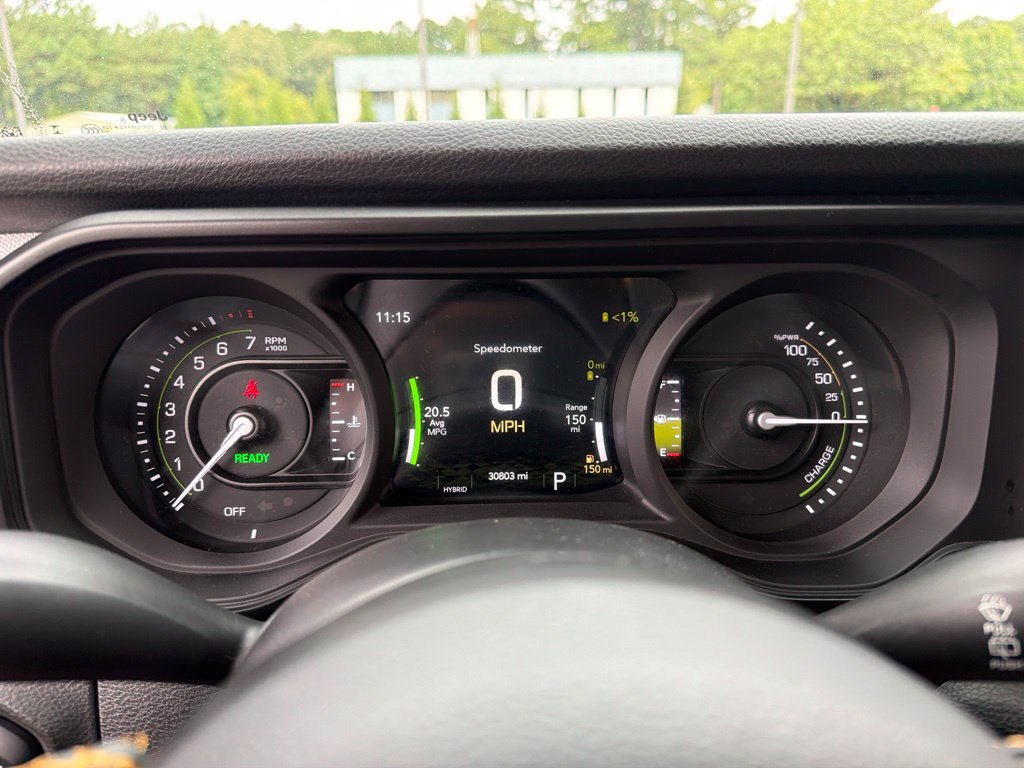 Used 2024 Jeep Wrangler Unlimited w/ Convenience Group AWD/4WD image 9