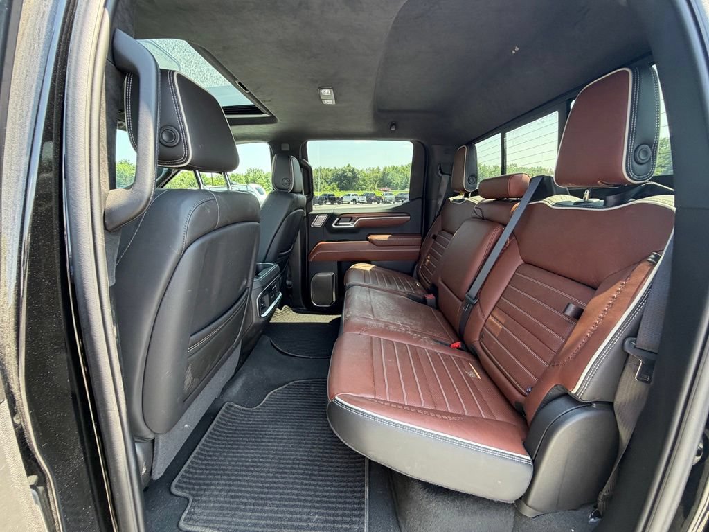 Used 2025 GMC Sierra 1500 Denali Ultimate AWD/4WD image 4