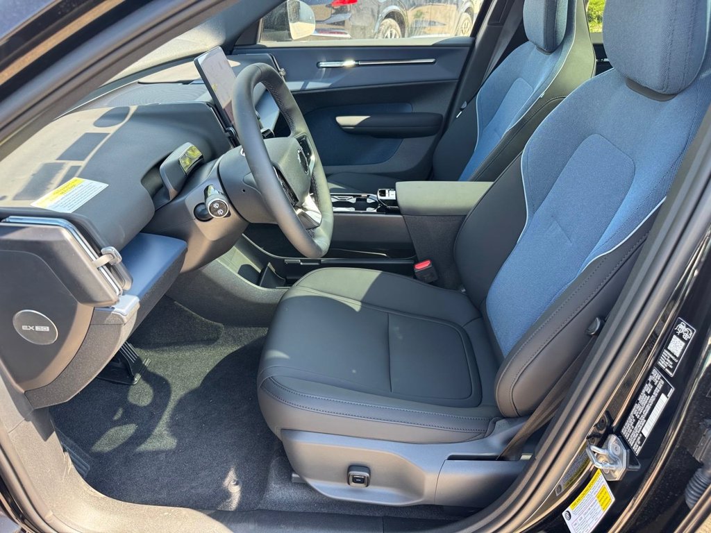 New 2026 Volvo EX30 Cross Country Ultra w/ Protection Package Premier AWD/4WD image 8