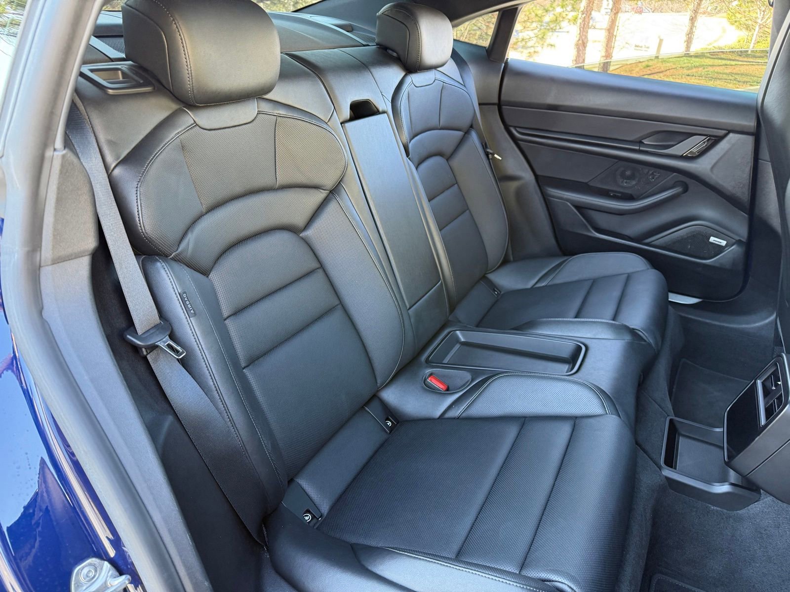 Used 2020 Porsche Taycan 4S image 43