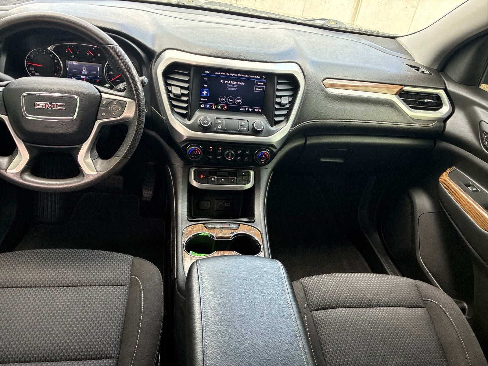Used 2021 GMC Acadia SLE FWD image 18