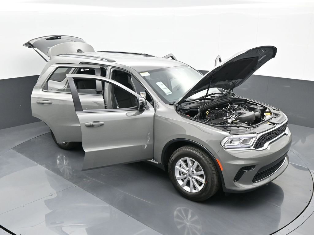 Used 2024 Dodge Durango SXT w/ 3rd Row Seating Group image 70