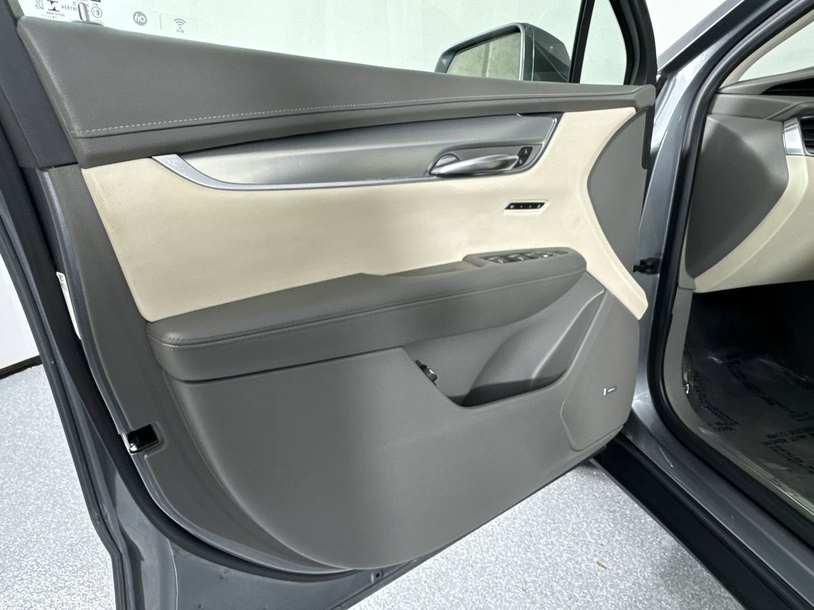 Used 2020 Cadillac XT5 Premium Luxury image 19