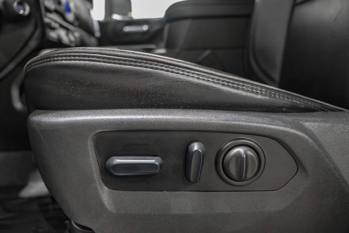 Used 2022 Chevrolet Silverado 3500 High Country image 35