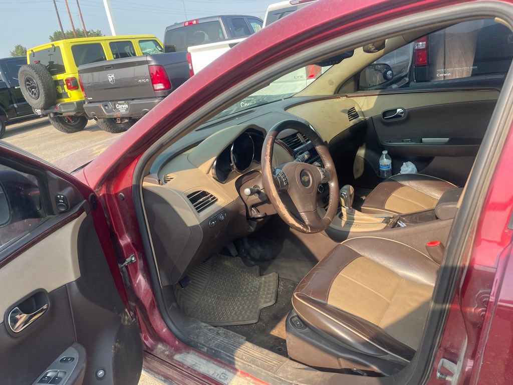 Used 2008 Chevrolet Malibu LTZ FWD image 17