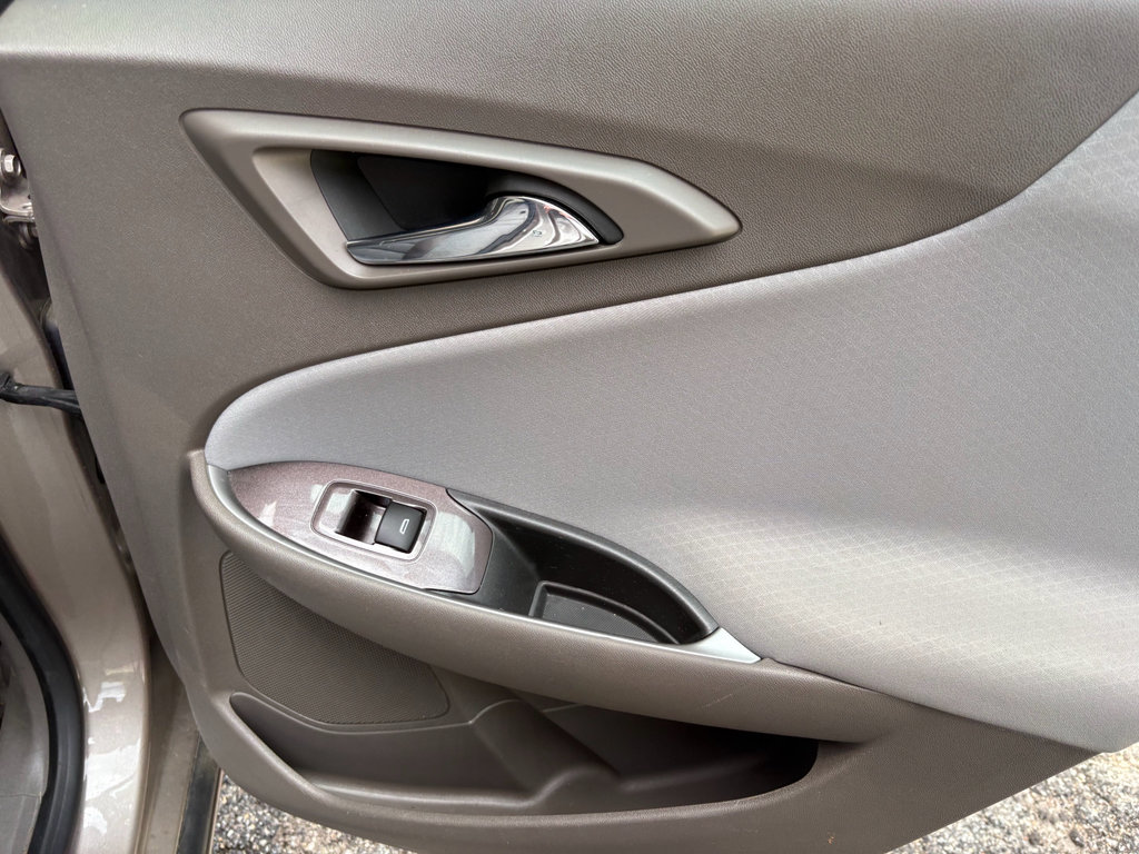 Used 2023 Chevrolet Malibu LT FWD image 24