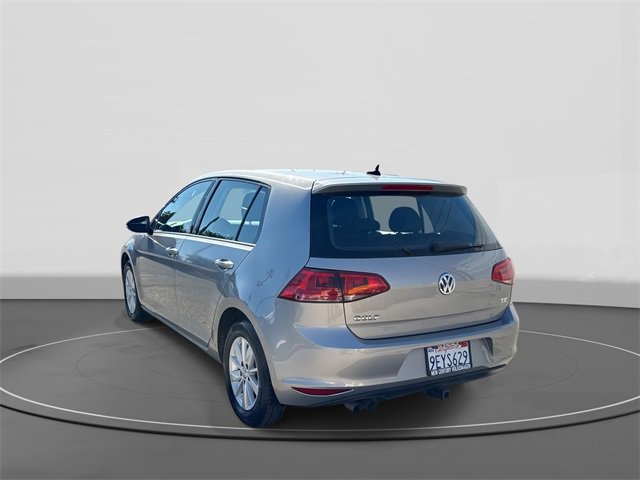 Used 2017 Volkswagen Golf S image 3
